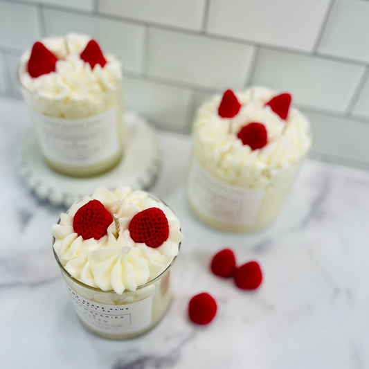 Soy Wax Candle Strawberries & Cream